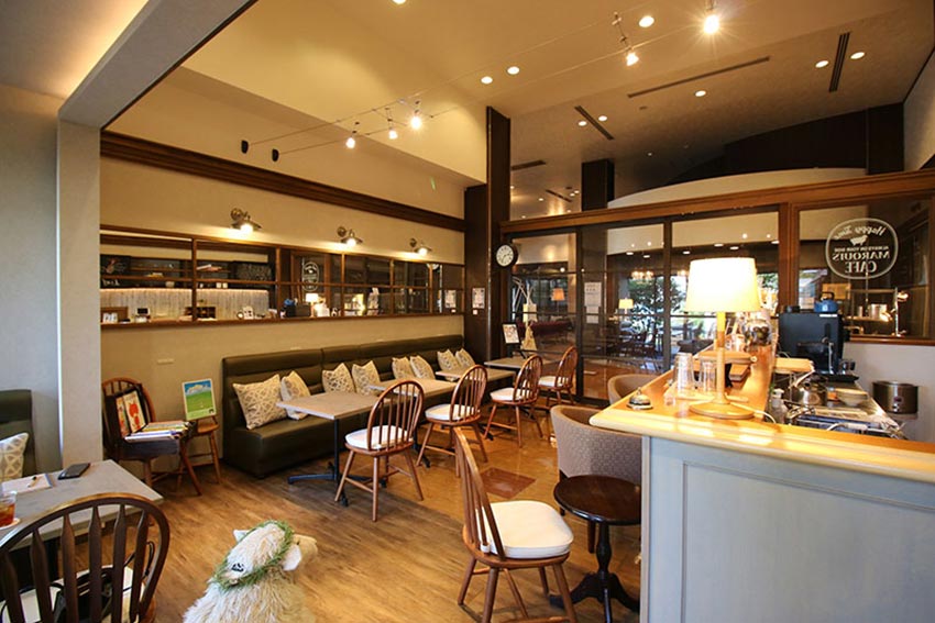 ザ・マーキーズ cafe こだわり抜かれたインテリア 穏やかな時間